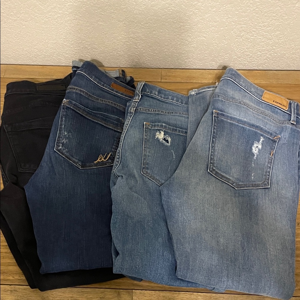 Calvin Klein Women's Distressed Blue and Black Boyfriend Jeans